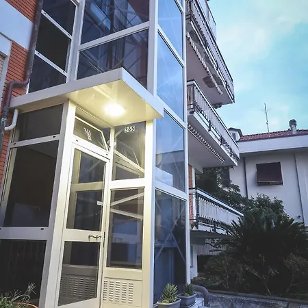 Versilia Door - Brand New Flat Next To Sea Apartment
